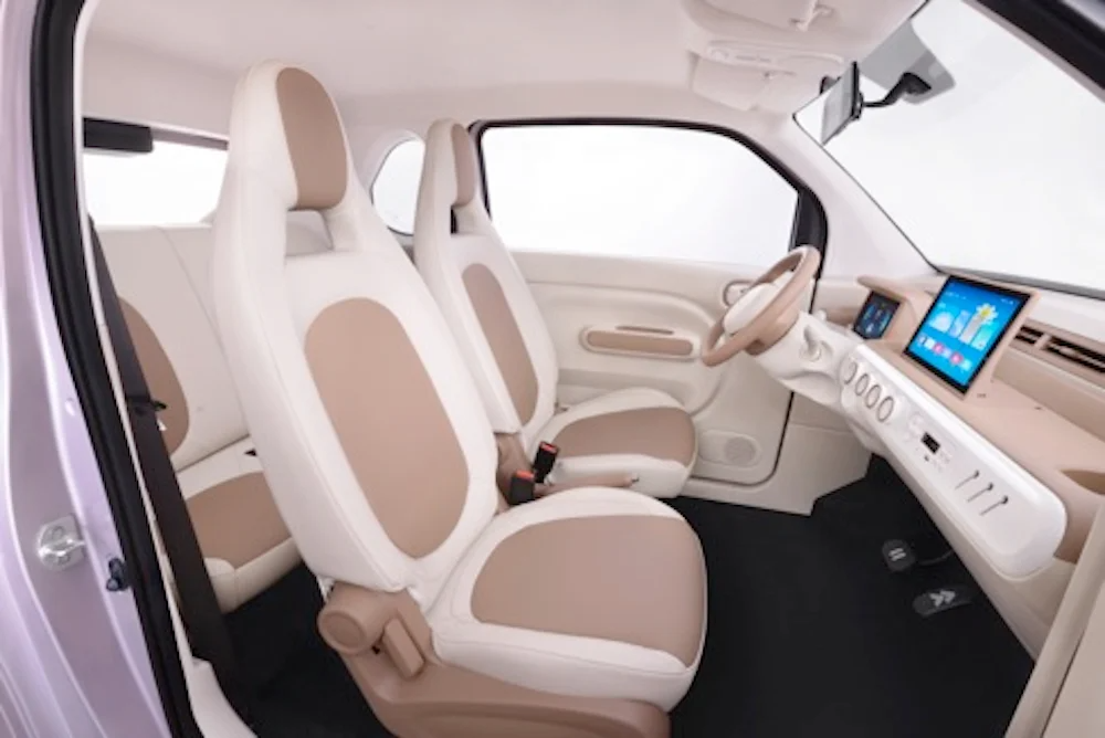Soi xe điện mini Bestune Xiaoma 2026 sắp b&aacute;n tại Việt Nam: 3 phi&ecirc;n bản, sạc đầy đi 222 km, c&oacute; sạc nhanh lẫn sạc chậm - Ảnh 4.