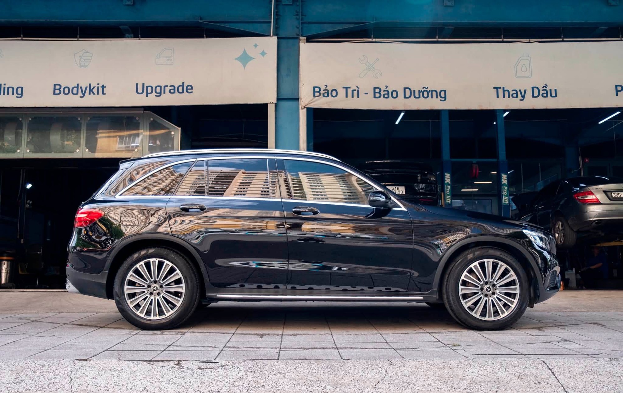 Rapper BigDaddy rao b&aacute;n Mercedes-Benz GLC 250 sau gần 6 năm sử dụng: Mua xe tặng k&egrave;m album ch&iacute;nh chủ, gi&aacute; rẻ hơn Honda Civic RS đập th&ugrave;ng - Ảnh 7.