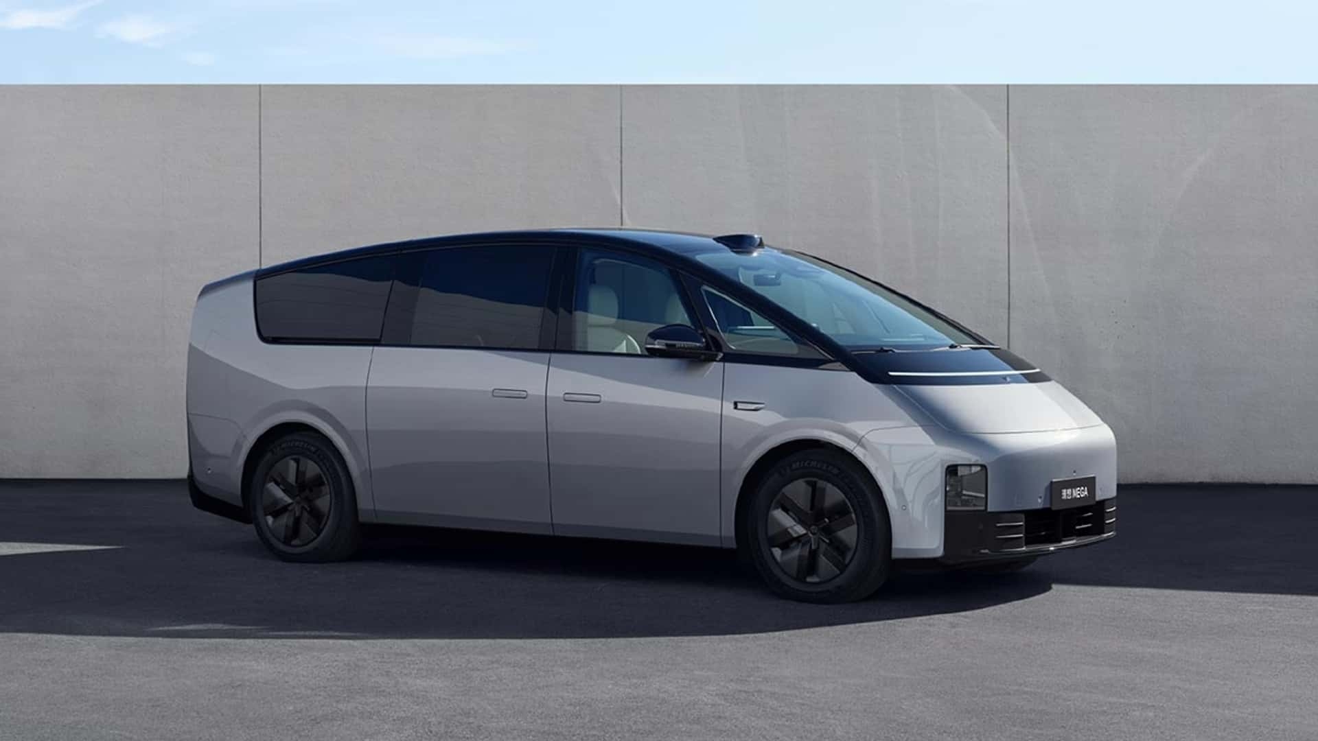 Li Auto tăng tốc tiến vào ĐNÁ: Xe điện, xe EREV là 'át chủ bài', dễ mang mẫu cùng cỡ Kia Carnival vào Việt Nam - Ảnh 2.
