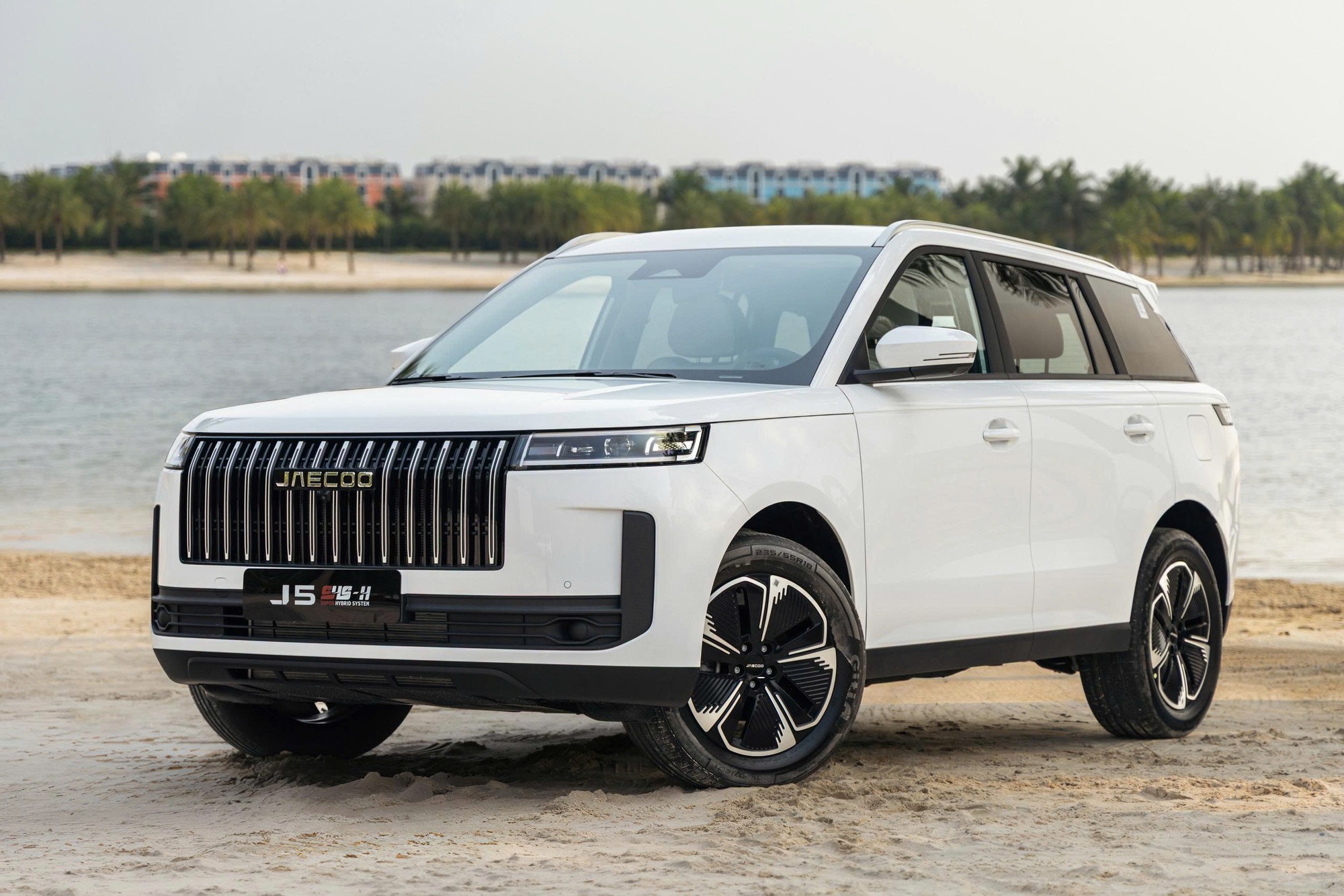 Top 5 xe hybrid mới của năm hạng phổ th&ocirc;ng: Trải d&agrave;i từ SUV cỡ B đến cỡ C, hơn nửa l&agrave; đại diện Trung Quốc - Ảnh 5.