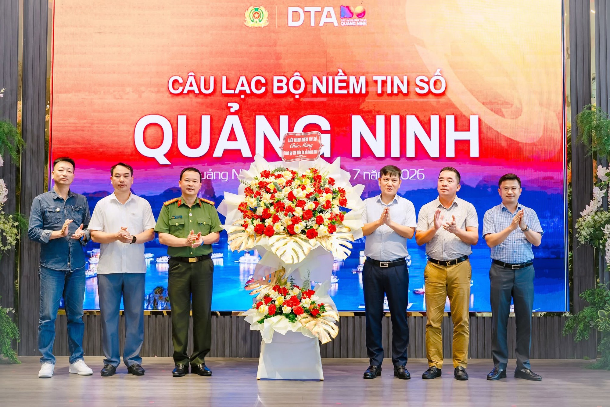 Li&ecirc;n minh Niềm tin số khẳng định dấu ấn v&agrave; mở ra chặng ph&aacute;t triển mới tại KOL Summit 2026- Ảnh 5.