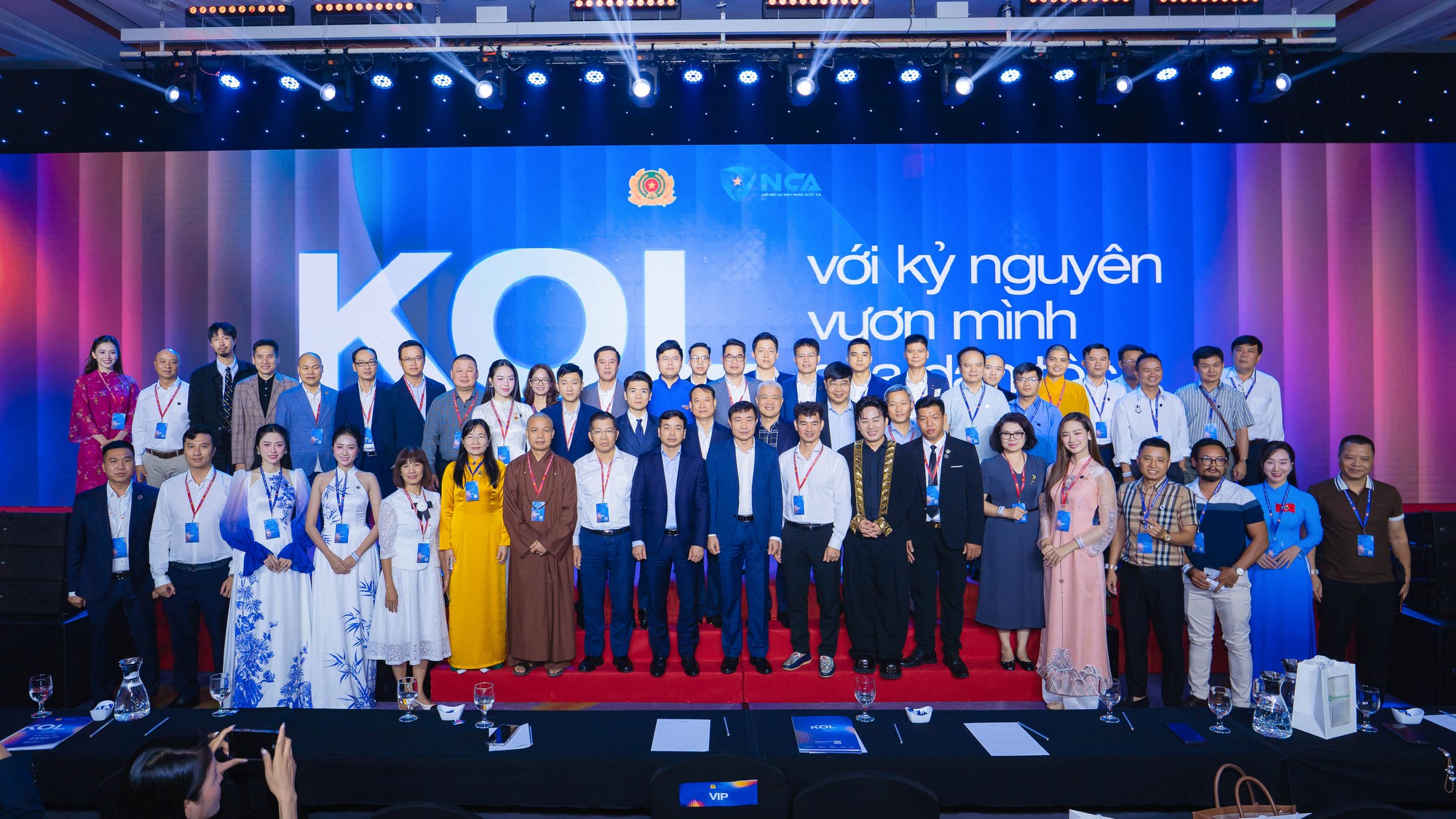 Li&ecirc;n minh Niềm tin số khẳng định dấu ấn v&agrave; mở ra chặng ph&aacute;t triển mới tại KOL Summit 2026- Ảnh 1.