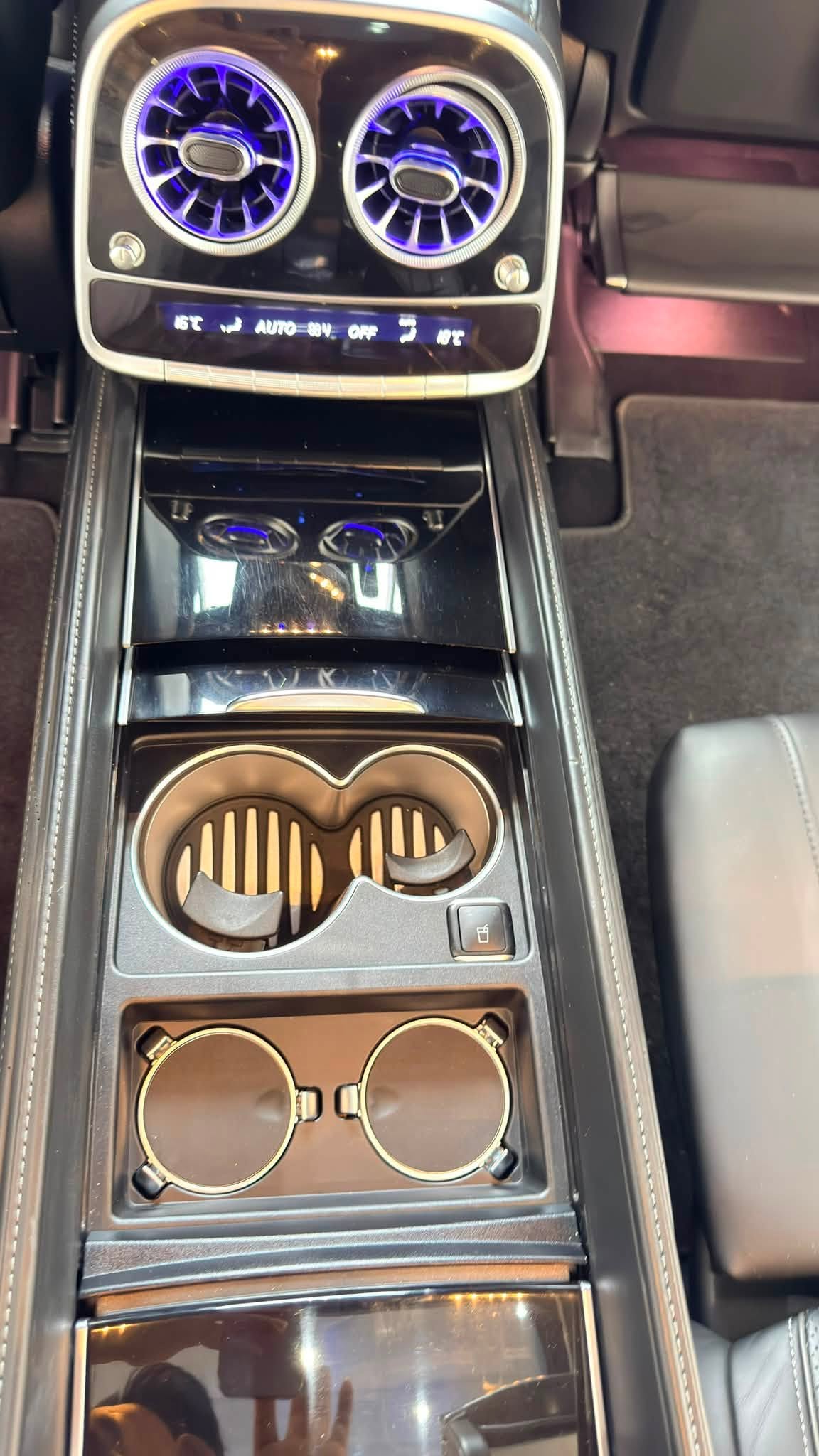 Bỏ ra chưa đến 2 tỷ đ&atilde; c&oacute; thể sở hữu Maybach 'real': Rẻ nhất thị trường, thấp hơn cả S-Class thường, người b&aacute;n khẳng định xe 'hoạt động ho&agrave;n hảo'- Ảnh 19.