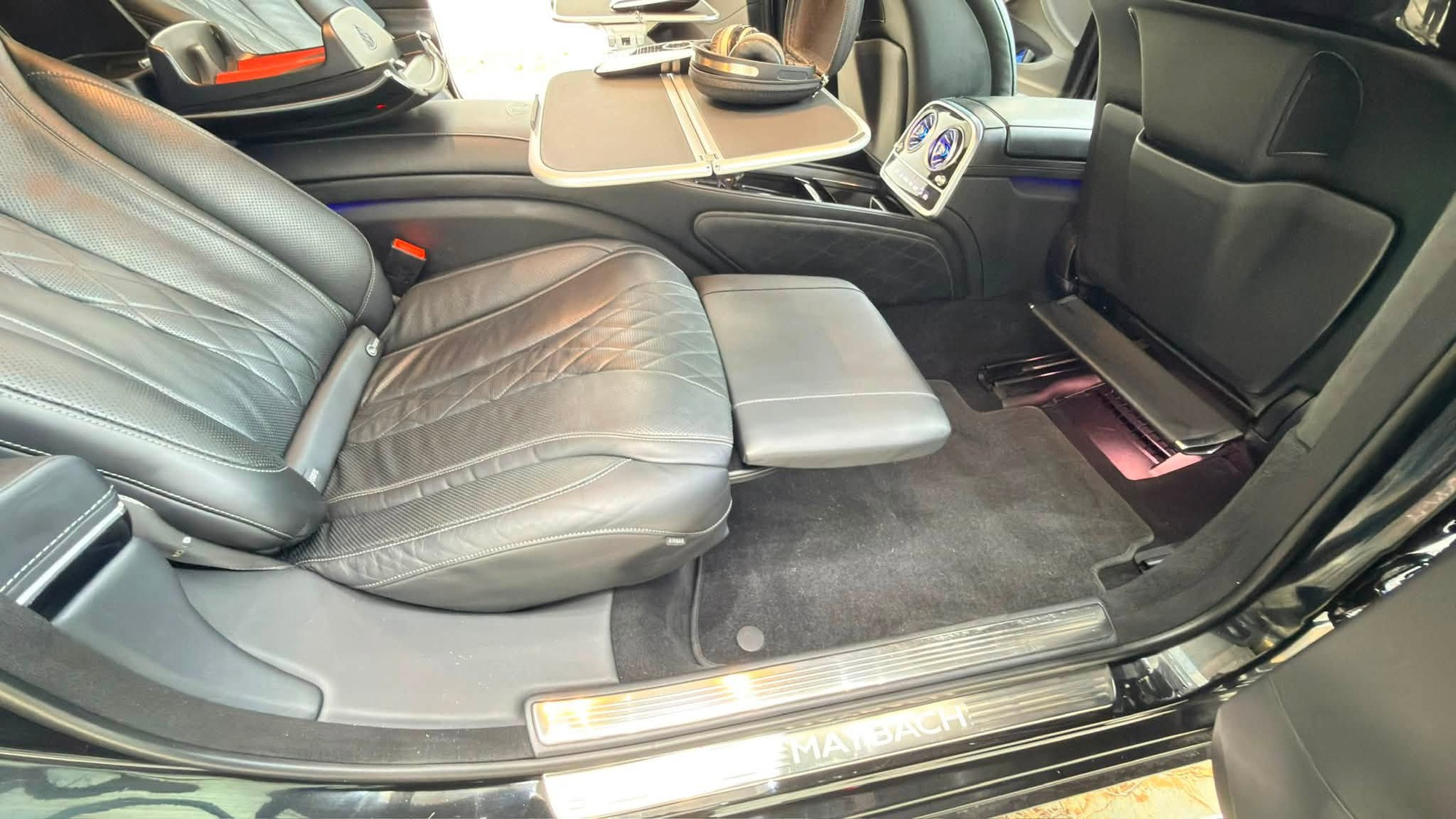 Bỏ ra chưa đến 2 tỷ đ&atilde; c&oacute; thể sở hữu Maybach 'real': Rẻ nhất thị trường, thấp hơn cả S-Class thường, người b&aacute;n khẳng định xe 'hoạt động ho&agrave;n hảo'- Ảnh 15.