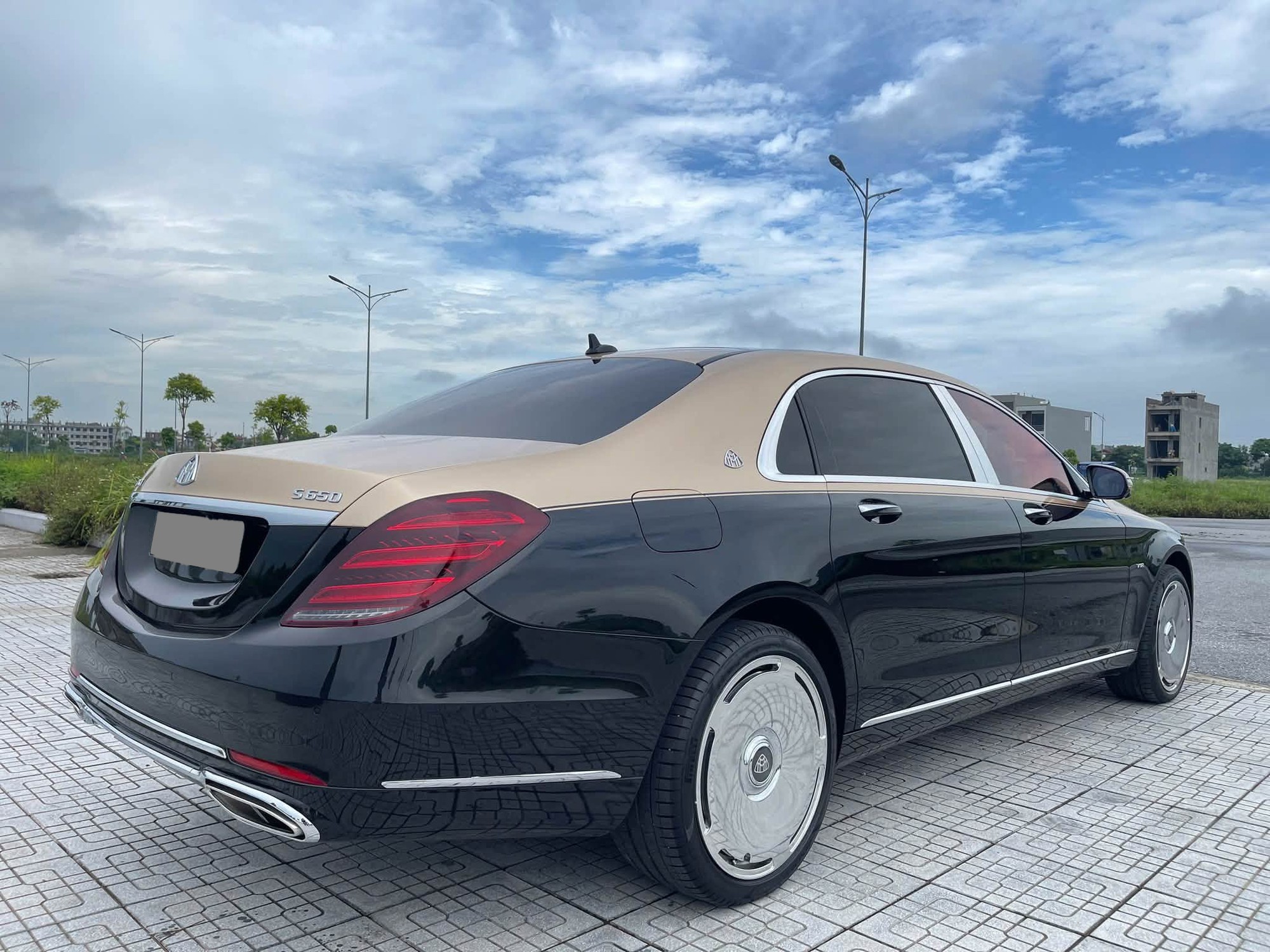 Bỏ ra chưa đến 2 tỷ đ&atilde; c&oacute; thể sở hữu Maybach 'real': Rẻ nhất thị trường, thấp hơn cả S-Class thường, người b&aacute;n khẳng định xe 'hoạt động ho&agrave;n hảo'- Ảnh 7.