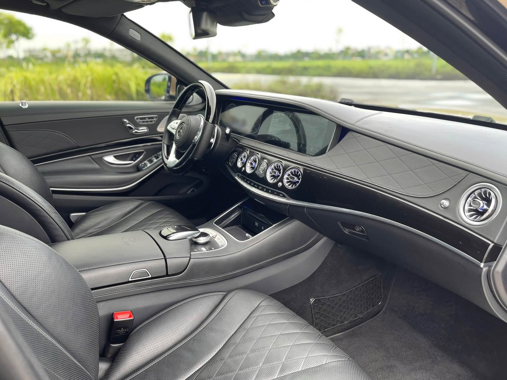 Bỏ ra chưa đến 2 tỷ đ&atilde; c&oacute; thể sở hữu Maybach 'real': Rẻ nhất thị trường, thấp hơn cả S-Class thường, người b&aacute;n khẳng định xe 'hoạt động ho&agrave;n hảo'- Ảnh 10.