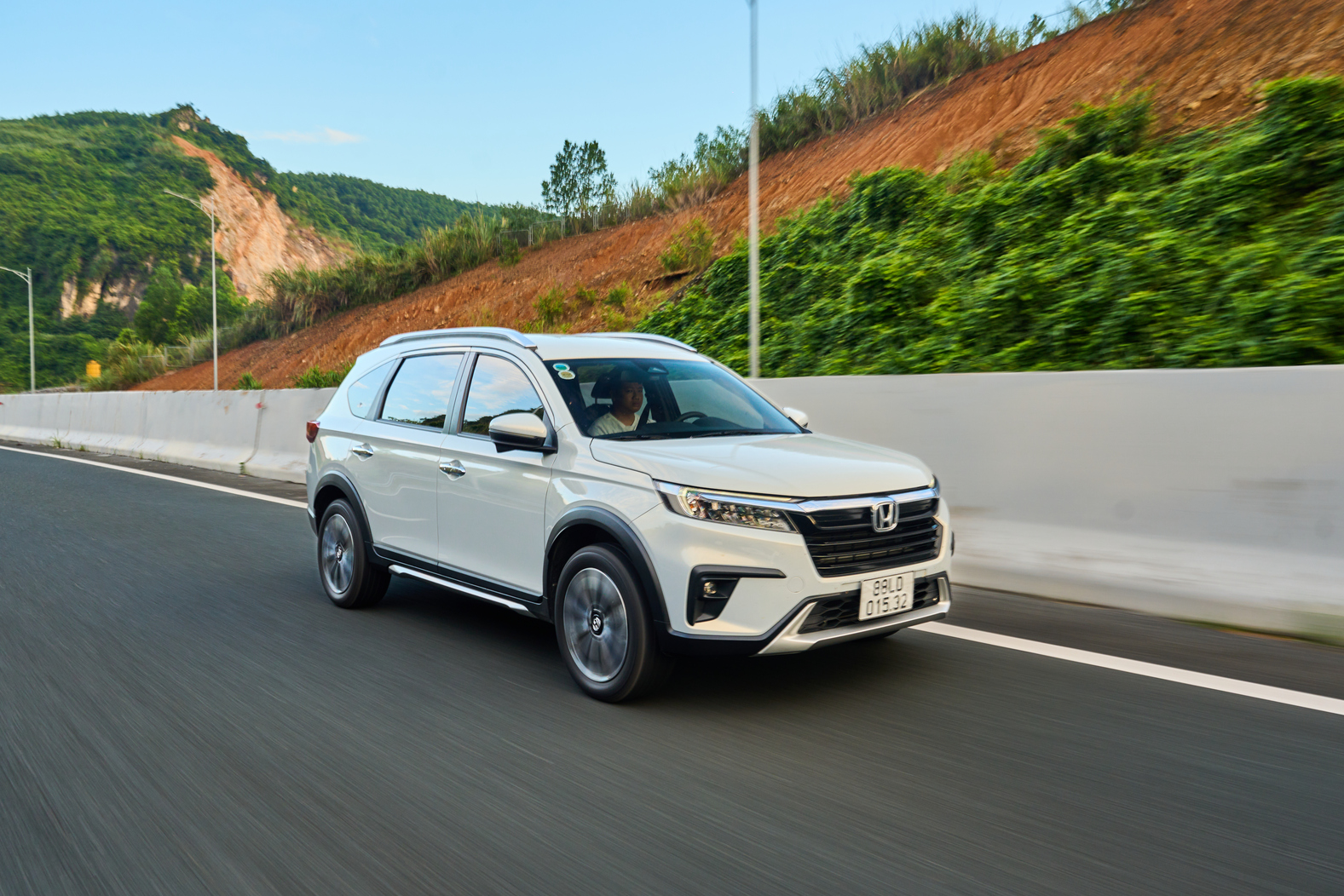 Honda chi gần 50 tỷ tặng kh&aacute;ch Việt trong th&aacute;ng 8 n&agrave;y, tung th&ecirc;m ch&iacute;nh s&aacute;ch bảo h&agrave;nh 10 năm cho cả xe đ&atilde; qua sử dụng - Ảnh 1.