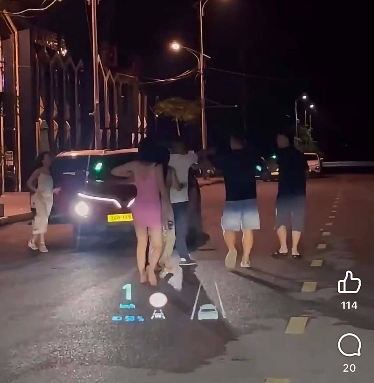 Vụ t&agrave;i xế taxi bị h&agrave;nh hung ở Quảng Ninh: Sau khi xuống xe nạn nh&acirc;n bị 7 người v&aacute;c điếu c&agrave;y đ&aacute;nh gục - Ảnh 2.