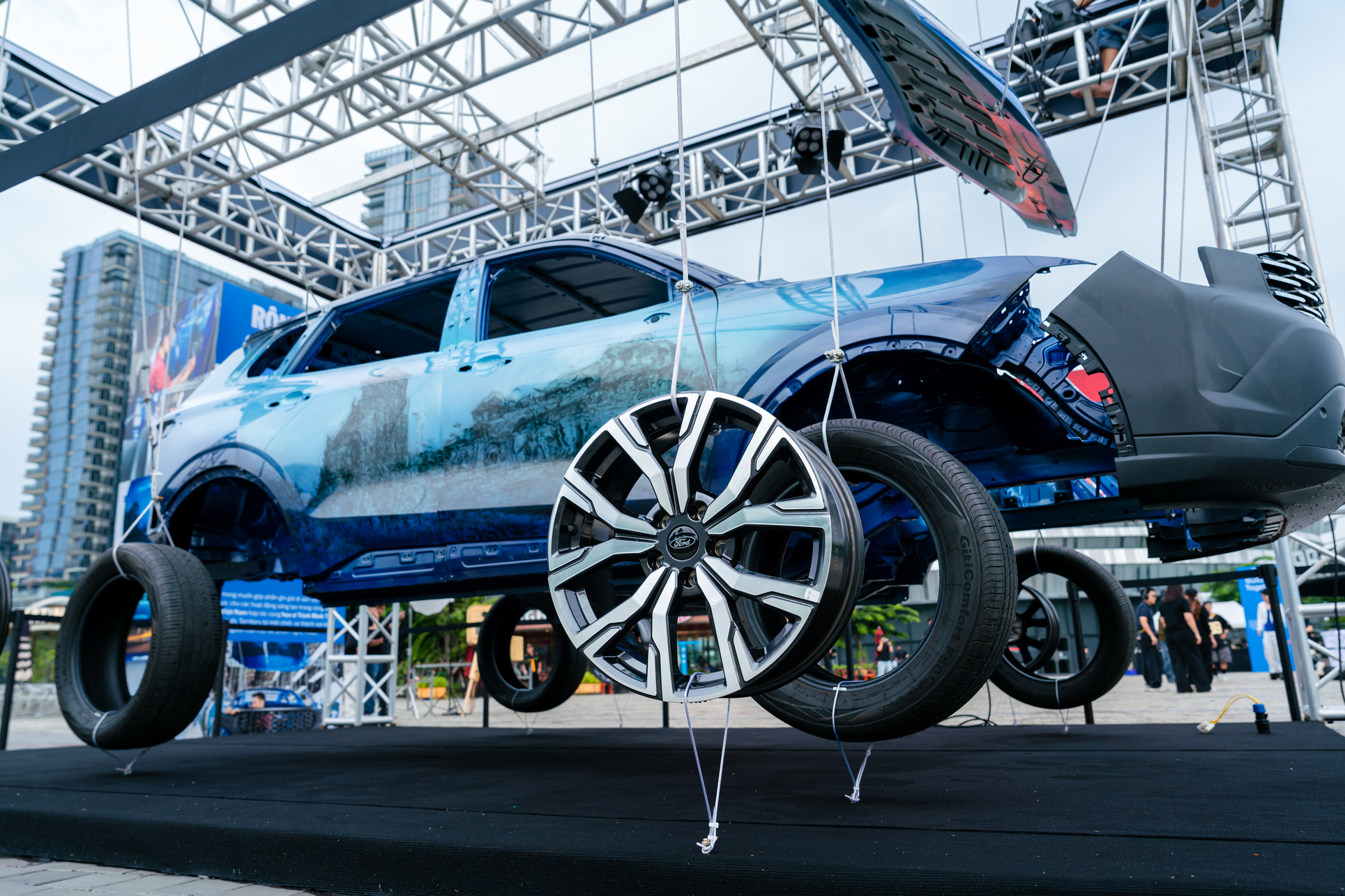 Bỏ qua cuộc đua giảm gi&aacute;, đ&acirc;y l&agrave; c&aacute;ch Ford Territory được b&aacute;n cho kh&aacute;ch Việt - Ảnh 2.