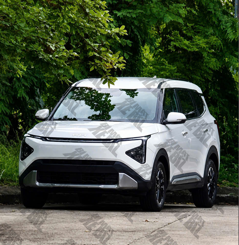Kia Carens phi&ecirc;n bản mới về VN: Thiết kế thay đổi hợp gu người Việt, dễ c&oacute; ADAS v&agrave; phanh tay điện tử cạnh tranh Xpander - Ảnh 1.
