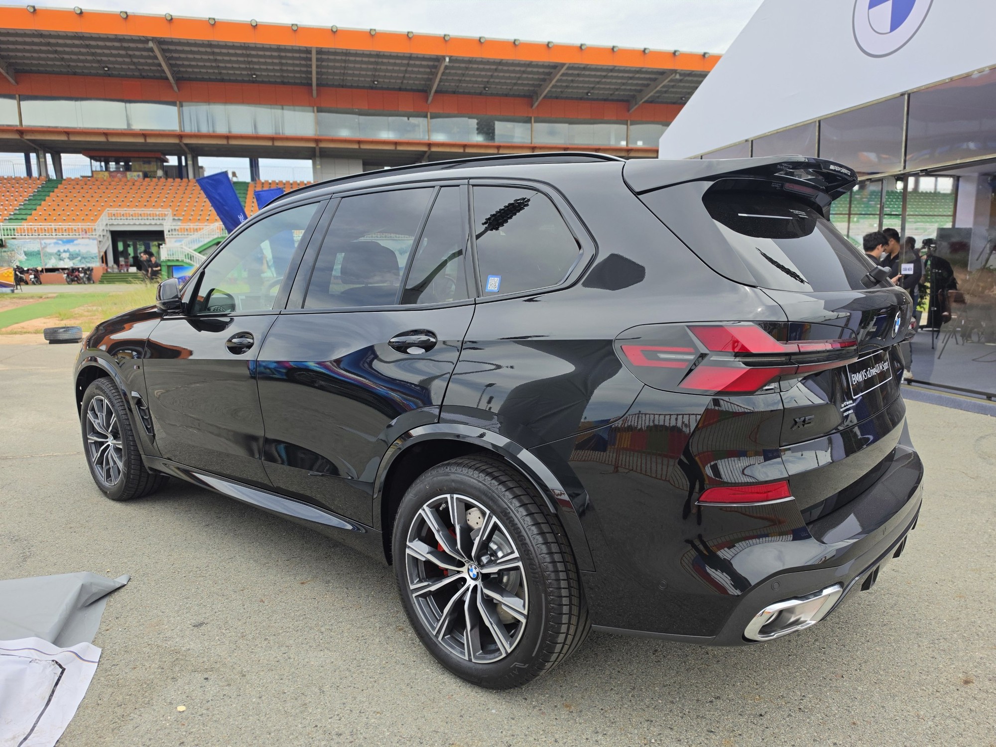 Bóc giá gói ngoại thất BMW X5 M Sport: Hơn 200 triệu đồng, riêng phanh đắt gần bằng chiếc VF 2 - Ảnh 5.
