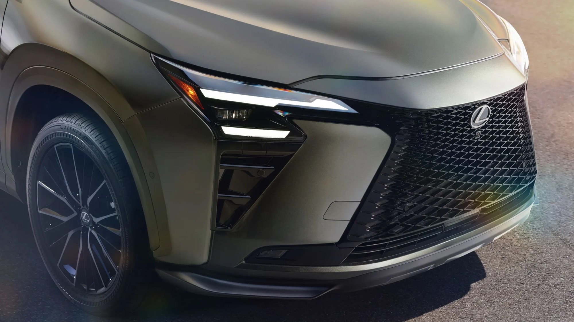 Lexus NX 2027 ra mắt: Thiết kế tinh chỉnh, nội thất lột x&aacute;c, khung gầm cải tiến v&agrave; loạt n&acirc;ng cấp về vận h&agrave;nh - Ảnh 14.
