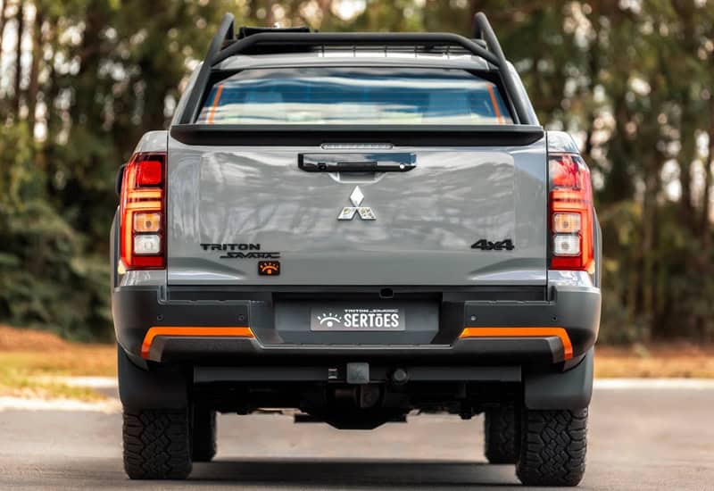 Mitsubishi Triton th&ecirc;m bản đặc biệt: Độ ống thở, gi&aacute; n&oacute;c ch&iacute;nh h&atilde;ng khiến d&acirc;n off-road ph&aacute;t th&egrave;m - Ảnh 7.