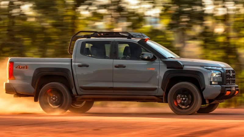 Mitsubishi Triton th&ecirc;m bản đặc biệt: Độ ống thở, gi&aacute; n&oacute;c ch&iacute;nh h&atilde;ng khiến d&acirc;n off-road ph&aacute;t th&egrave;m - Ảnh 1.