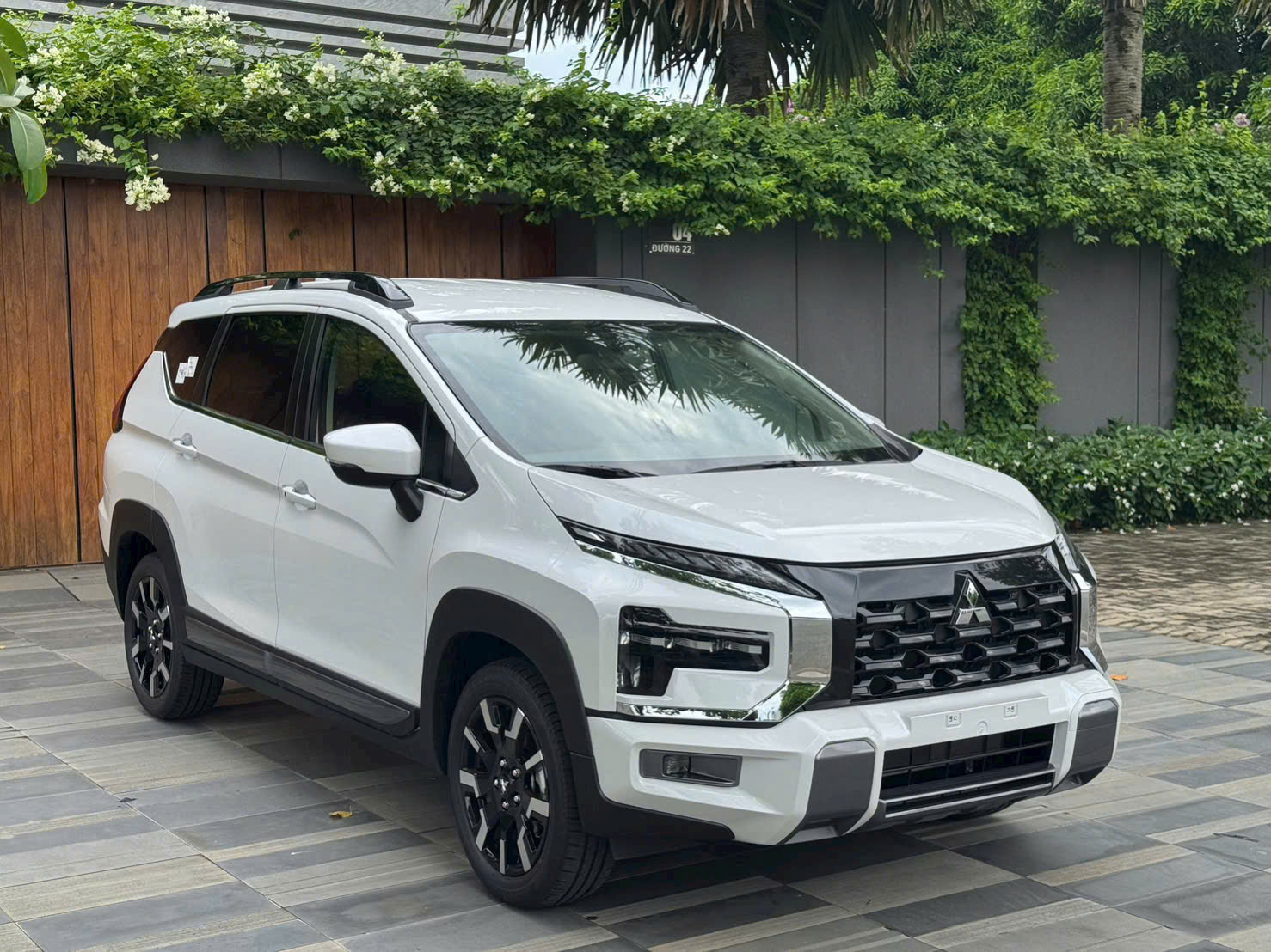 Loạt xe 7 chỗ gầm cao, dáng đẹp, giá tốt tại Việt Nam: Có xe giá chưa tới 500 triệu đồng, bảo hành 8 năm - Ảnh 3.