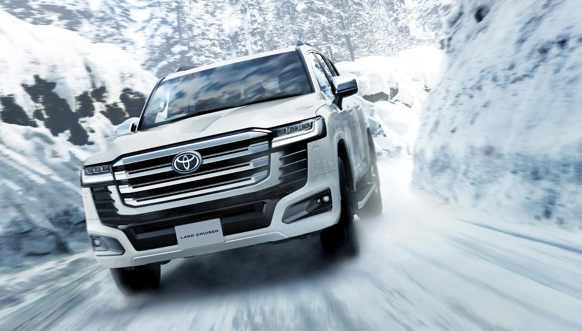 Toyota Land Cruiser 2026 ra mắt với g&oacute;i ngoại thất hầm hố, treo th&iacute;ch ứng, bỏ m&aacute;y xăng, d&ugrave;ng loại hybrid giống bản vừa b&aacute;n ở Việt Nam - Ảnh 2.