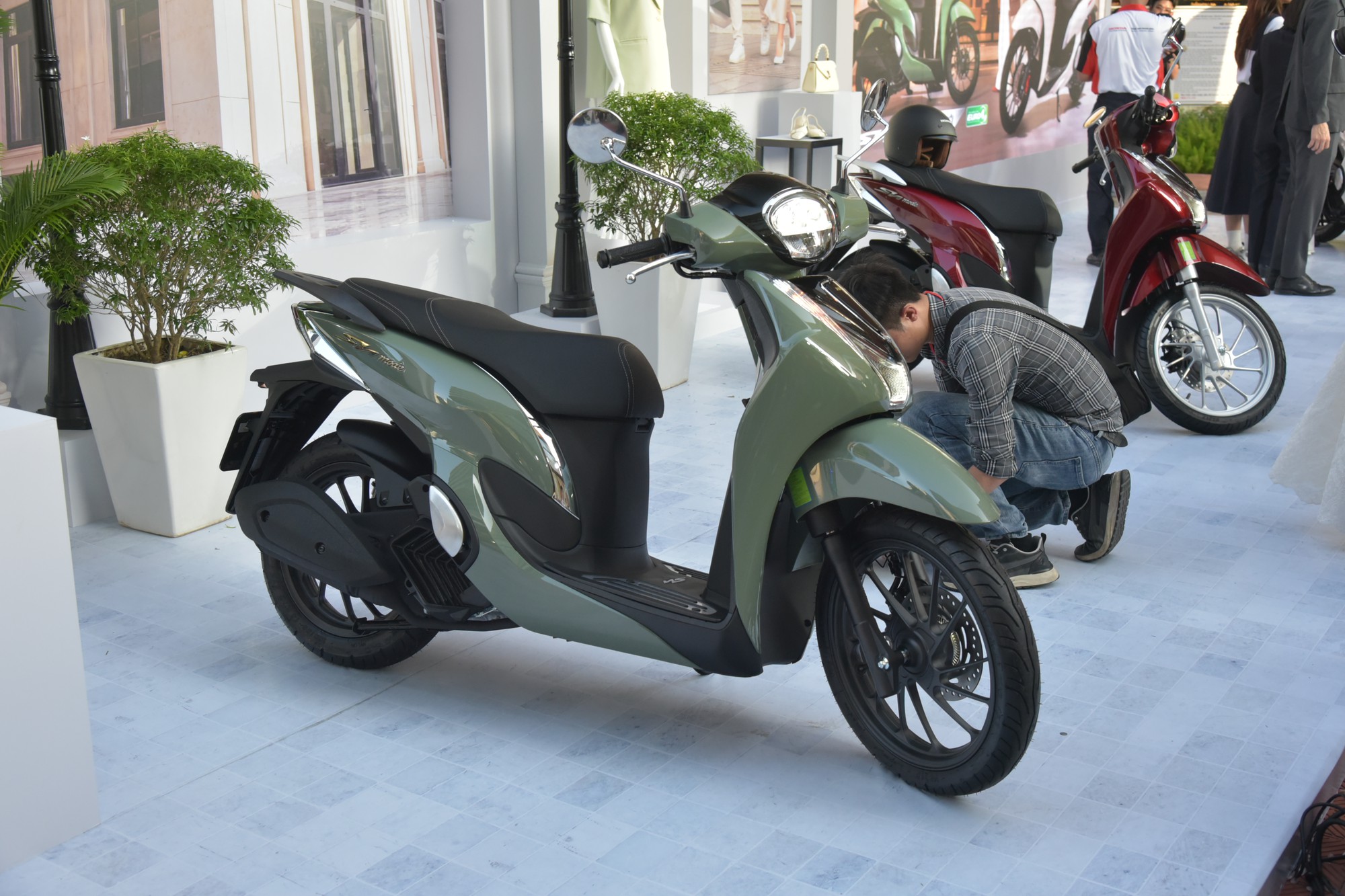 Honda SH Mode 2026 ra mắt Việt Nam: Giá từ gần 61 triệu đồng, màn hình mới, động cơ ‘sạch’ hơn, thêm tính năng an toàn - Ảnh 6.