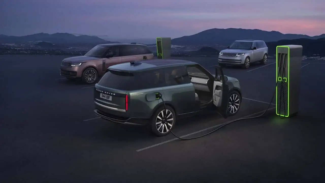 Range Rover bản điện ra mắt: Tr&ocirc;ng như xe xăng, mạnh 542hp, chạy 600km/sạc - Ảnh 3.