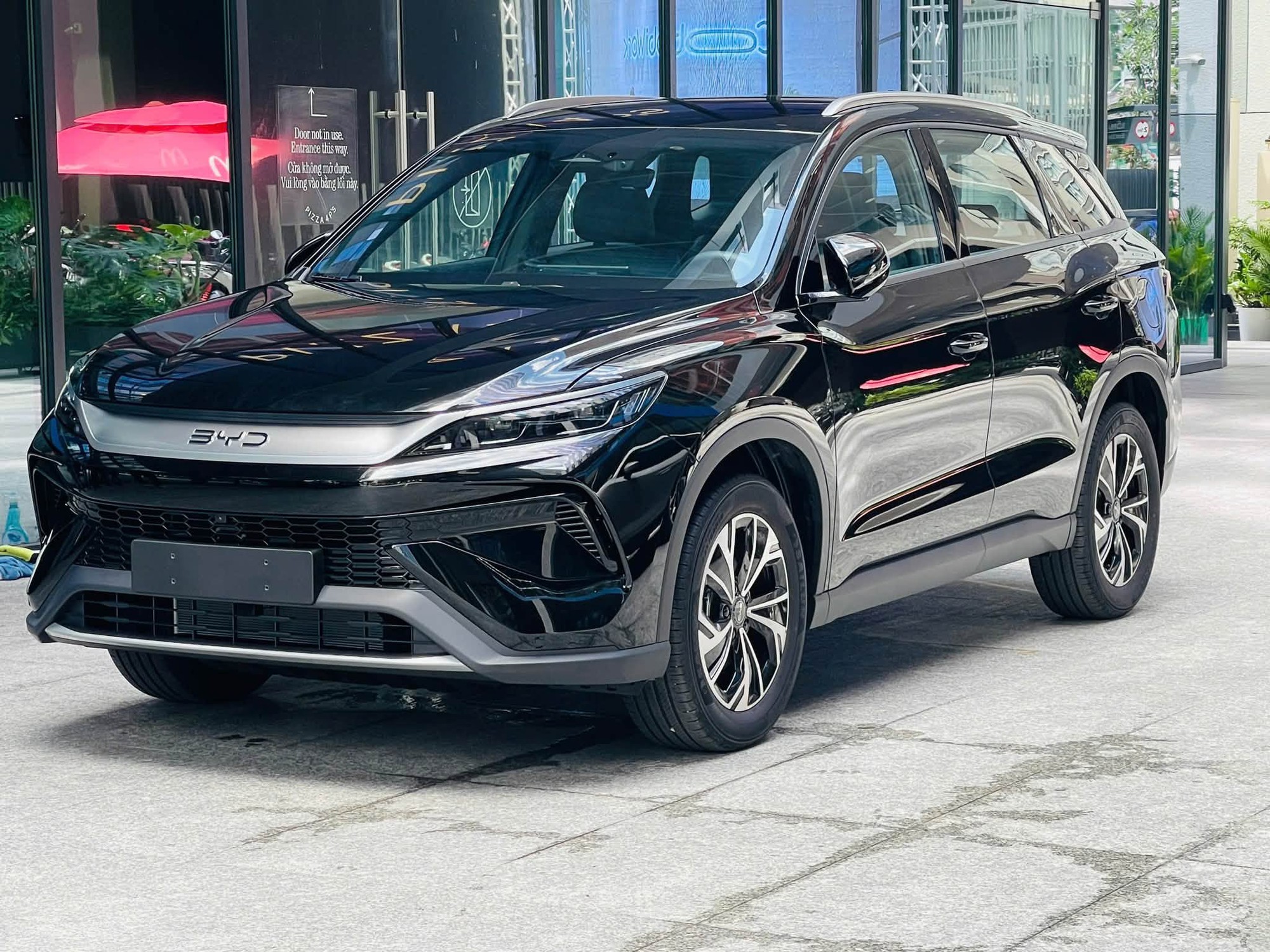 Đại l&yacute; b&aacute;o BYD Sealion 5 dự kiến ra mắt Việt Nam th&aacute;ng 10, gi&aacute; từ hơn 600 triệu nếu đặt cọc sớm - Ảnh 4.