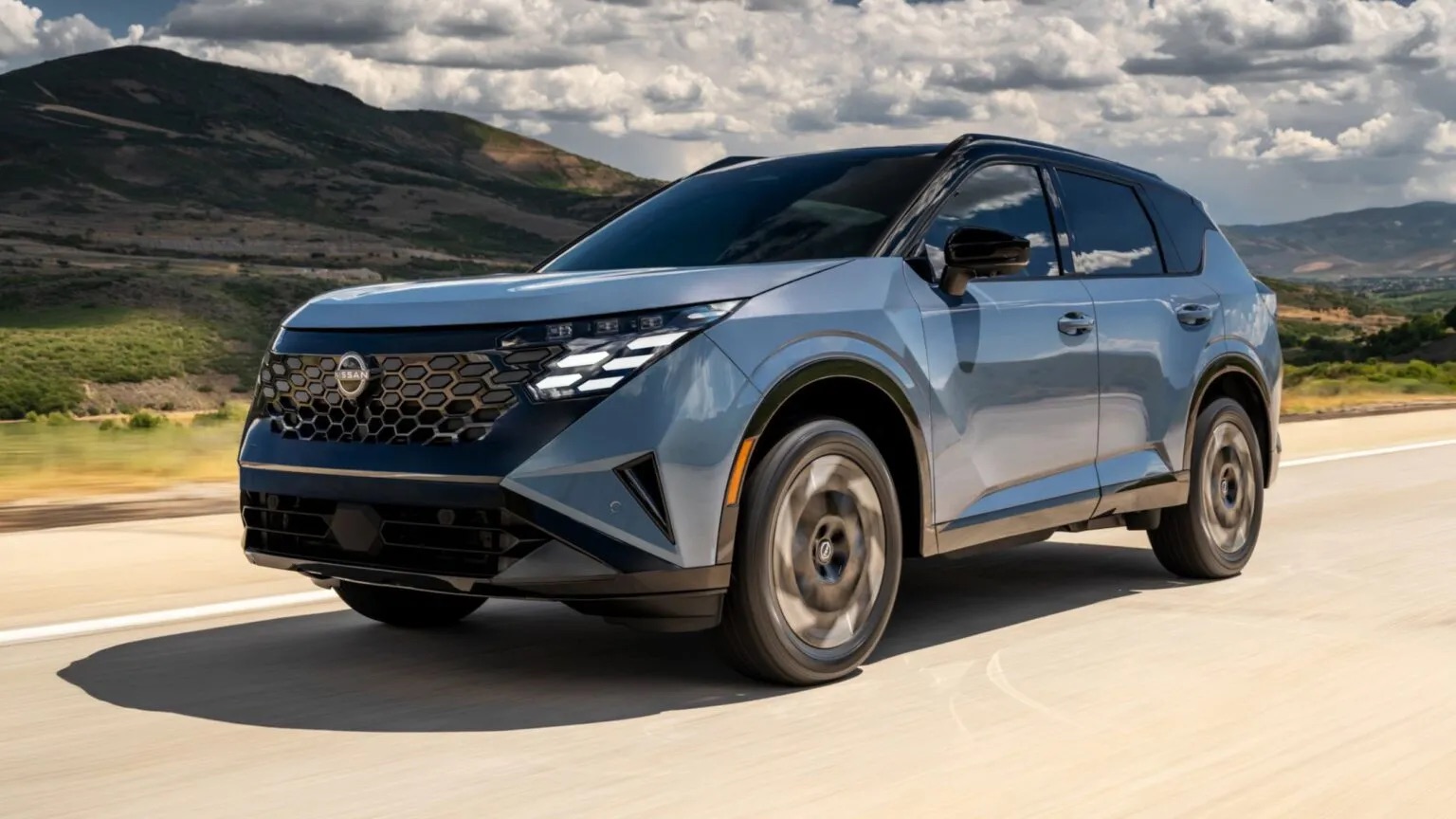 Nissan X-Trail đời mới có giá quy đổi từ hơn 920 triệu đồng: Chung gầm Outlander nhưng thiết kế khác hẳn, động cơ hybrid hỗn hợp chỉ tốn 6,2L/100km - Ảnh 10.