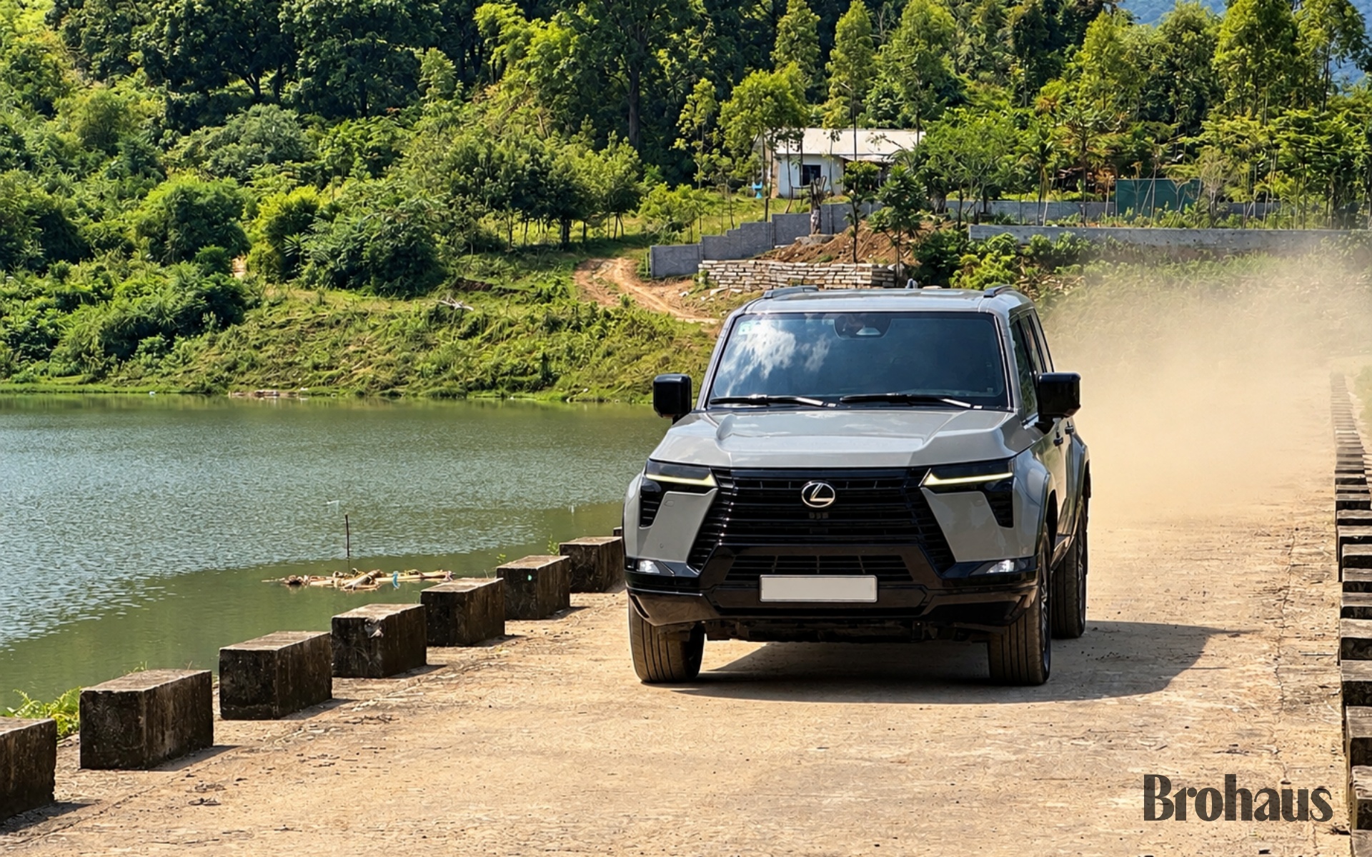 T&ocirc;i cầm Lexus GX leo n&uacute;i H&ograve;a B&igrave;nh trong ng&agrave;y, t&igrave;m được một nơi cực 'chill' tr&ecirc;n đỉnh, nhưng nếu nghe theo Google Maps th&igrave; kh&ocirc;ng thể tới - Ảnh 2.