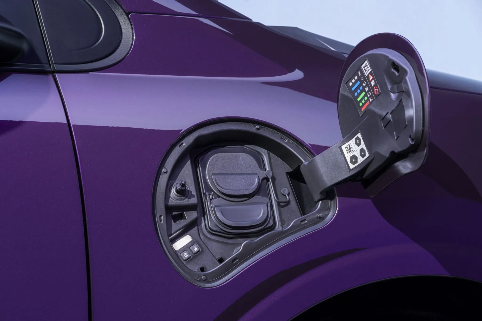 Nissan c&oacute; xe điện cỡ nhỏ mới, gi&aacute; quy đổi dự kiến dưới 600 triệu đồng: Chạy 259km/sạc, t&iacute;ch hợp AI của Google - Ảnh 16.