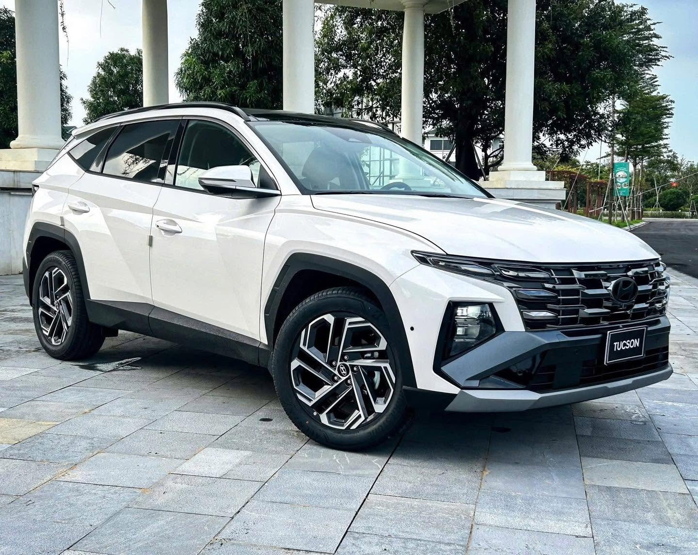 Loạt SUV hạng C đua nhau giảm gi&aacute;: Nhiều mẫu giảm h&agrave;ng trăm triệu đồng, g&acirc;y &aacute;p lực với cả 'đ&agrave;n em' B-SUV - Ảnh 6.