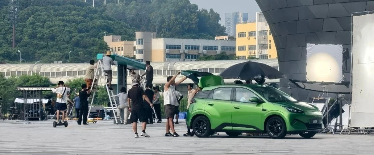 'Tiểu' BYD Dolphin thế hệ mới chơi lớn: Chuyển sang cầu sau, treo độc lập đa li&ecirc;n kết, th&ecirc;m cốp trước tiện dụng - Ảnh 2.