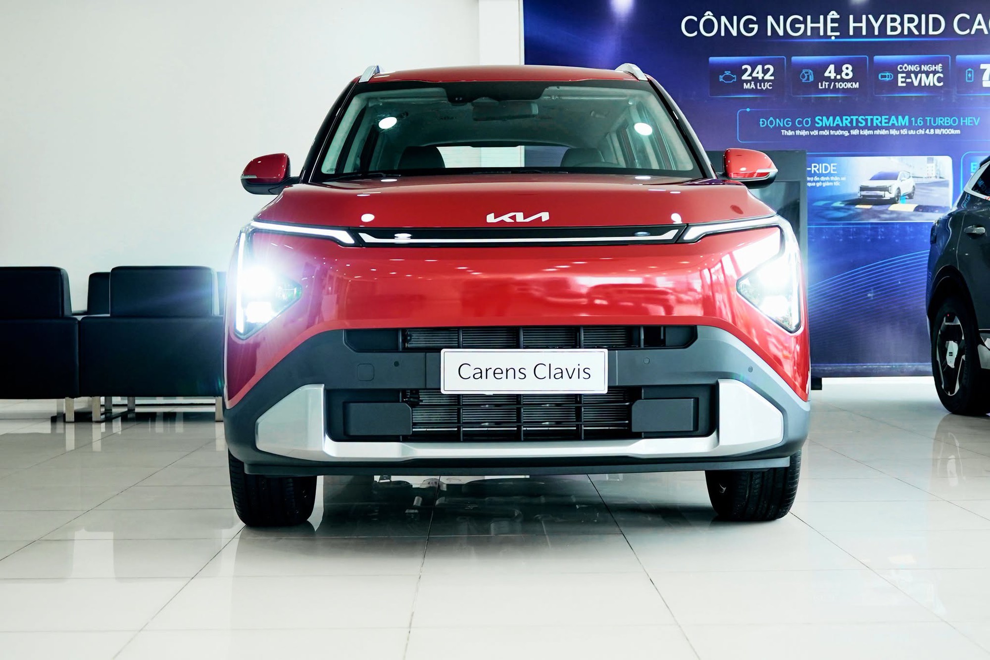 Đại lý báo Kia Carens Clavis giá dự kiến từ 639 triệu đồng tại Việt Nam, 2 bản, khác biệt lớn ở ADAS - Ảnh 1.