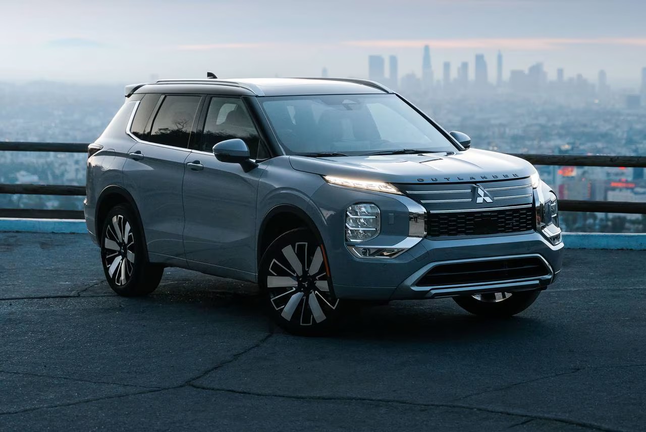 Mitsubishi Outlander đời mới chốt về Việt Nam năm nay: Động cơ hybrid, dễ định vị tr&ecirc;n Destinator, cạnh tranh CR-V, Forester - Ảnh 1.