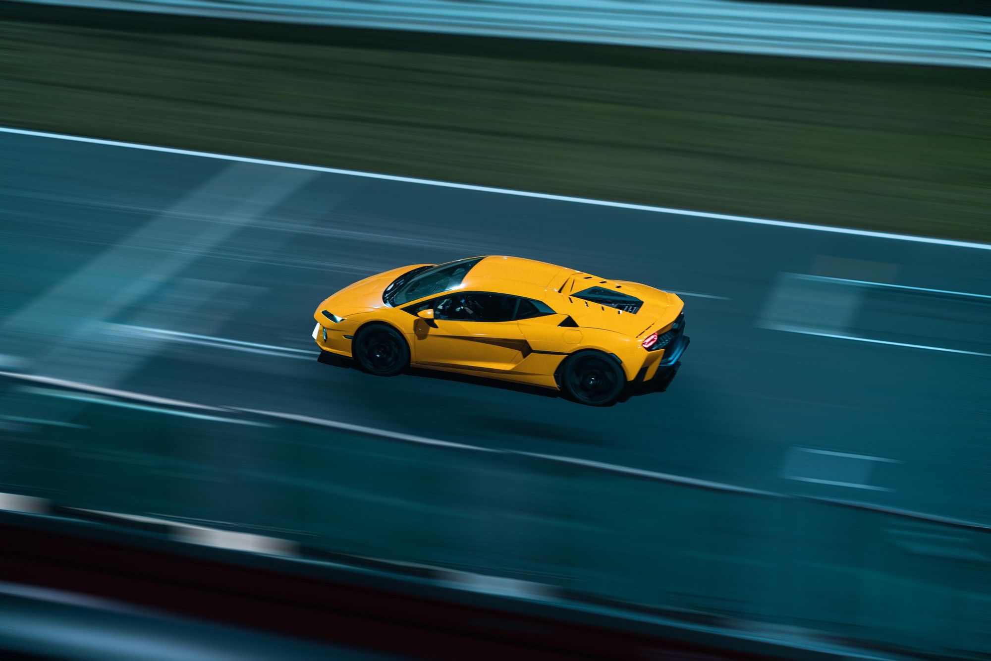 Cường Đ&ocirc;-la &lsquo;khoe&rsquo; Lamborghini Temerario đầu ti&ecirc;n về Việt Nam, tiết lộ si&ecirc;u xe gi&aacute; khoảng 20 tỷ đồng l&agrave; qu&agrave; tặng cho kh&aacute;ch mua nh&agrave; - Ảnh 10.