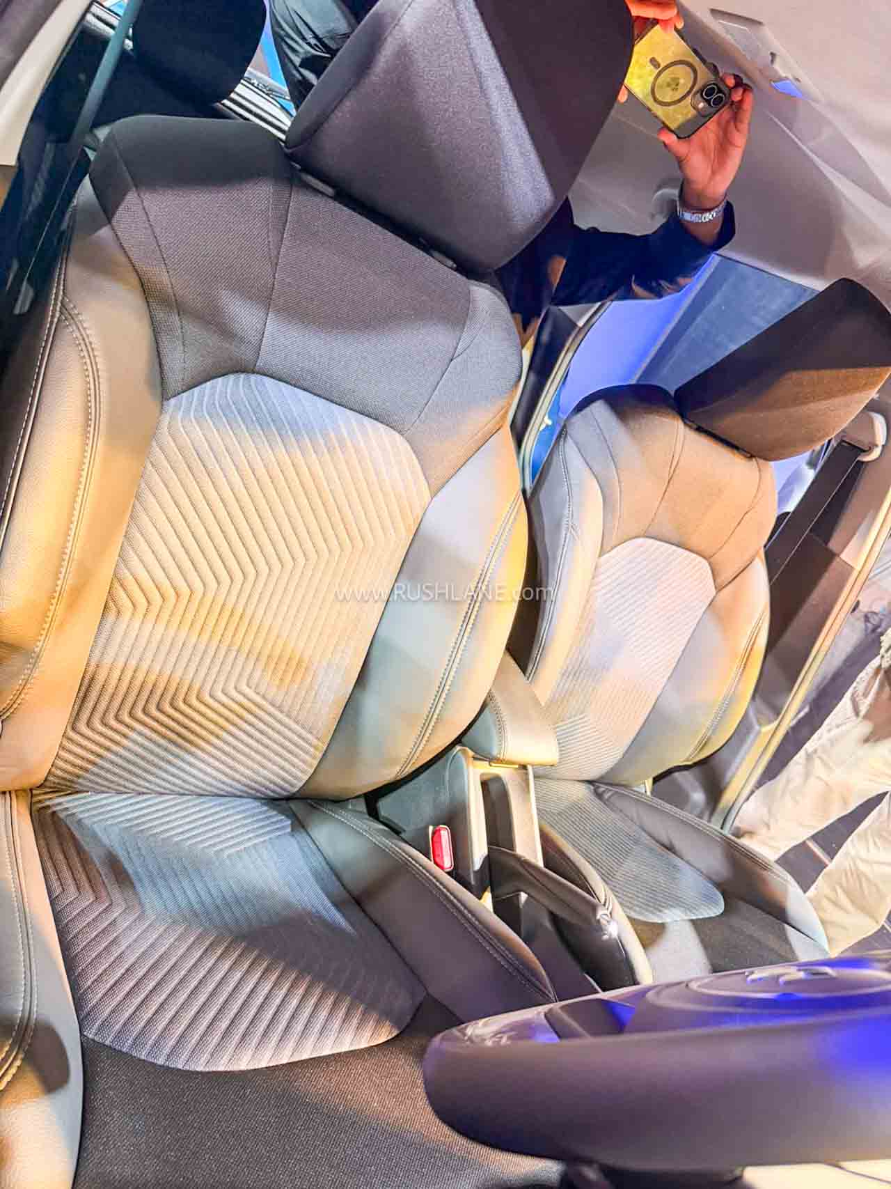 Suzuki Baleno 2026 ra mắt: Đối thủ Mazda2, gi&aacute; quy đổi chưa đến 200 triệu đồng nhưng đầy đủ ADAS - Ảnh 16.