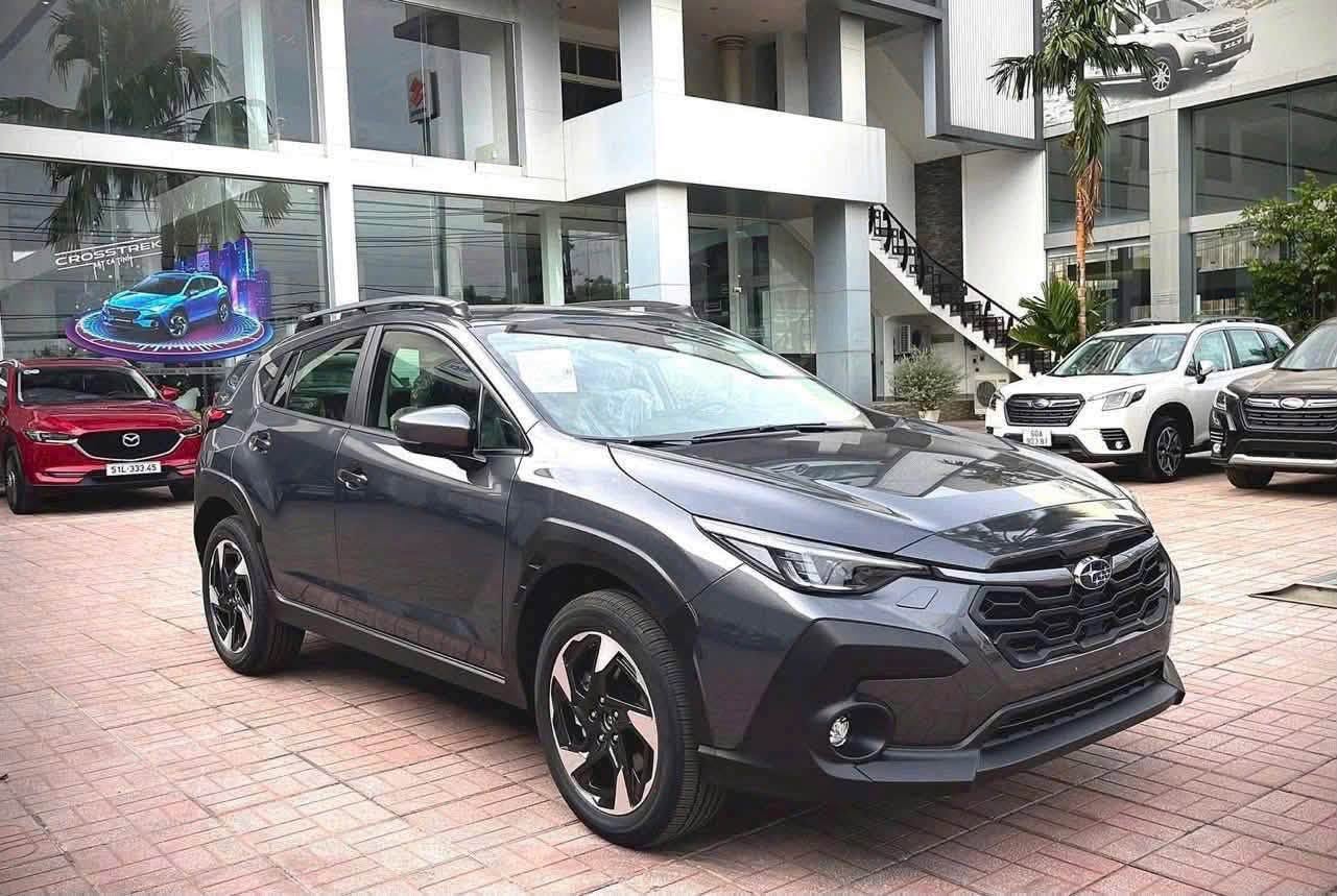 Gi&aacute; Subaru Crosstrek chạm &lsquo;đ&aacute;y&rsquo;: Giảm cao nhất 329 triệu đồng, bản ti&ecirc;u chuẩn rẻ ngang Corolla Cross - Ảnh 2.