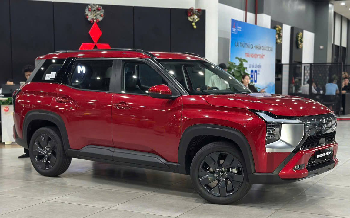 Mitsubishi Xpander giảm gi&aacute; lăn b&aacute;nh gần 100 triệu đồng, chi ph&iacute; bảo dưỡng xe th&aacute;ng n&agrave;y cũng rẻ hơn hẳn - Ảnh 4.