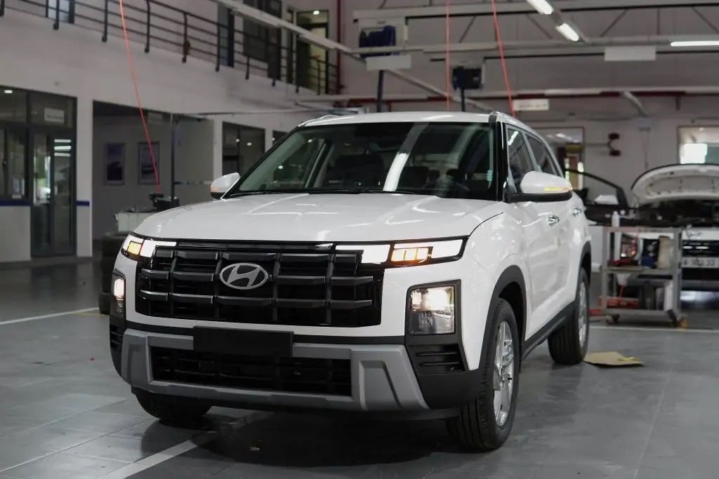12 xe tạm dẫn đầu b&igrave;nh chọn CCA 2026 sau 1 tuần: Xpander bất ngờ vượt Limo Green, Jaecoo J5 thắng lớn, Geely b&aacute;m s&aacute;t n&uacute;t nhiều hạng mục - Ảnh 2.