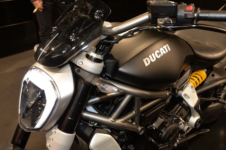 Ducati XDiavel bản độ Color block cho dân chơi cá tính