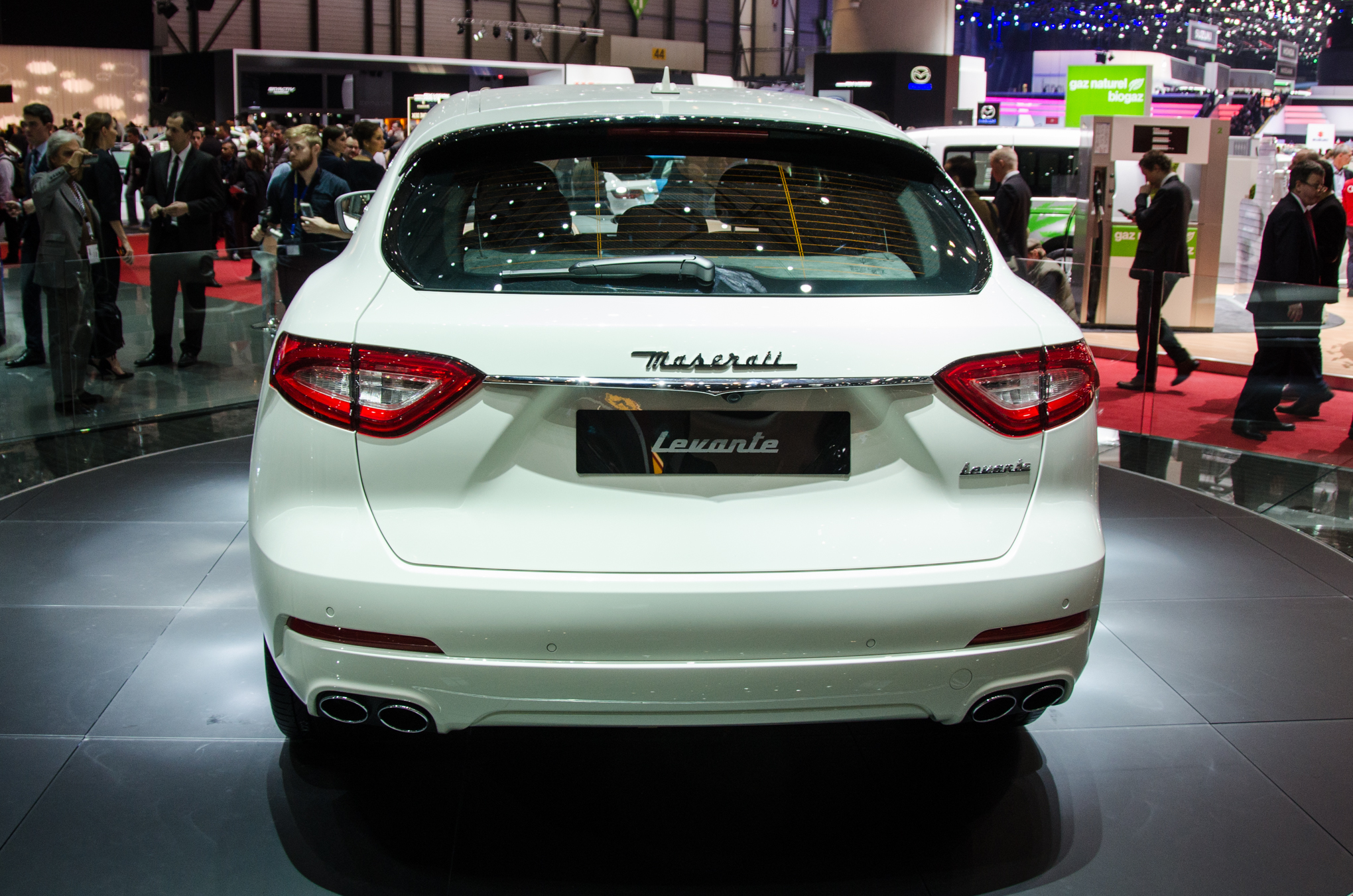 Maserati Levant Rear Crossover hạng sang Maserati Levante đã có giá bán