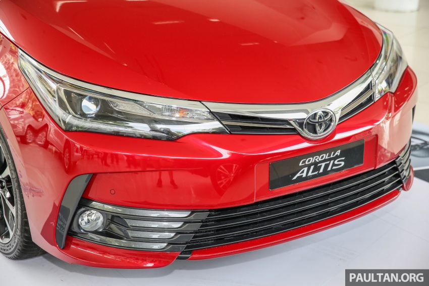 Corolla Altis 18G 2022 thông số giá lăn bánh kèm khuyến mãi mới nhất