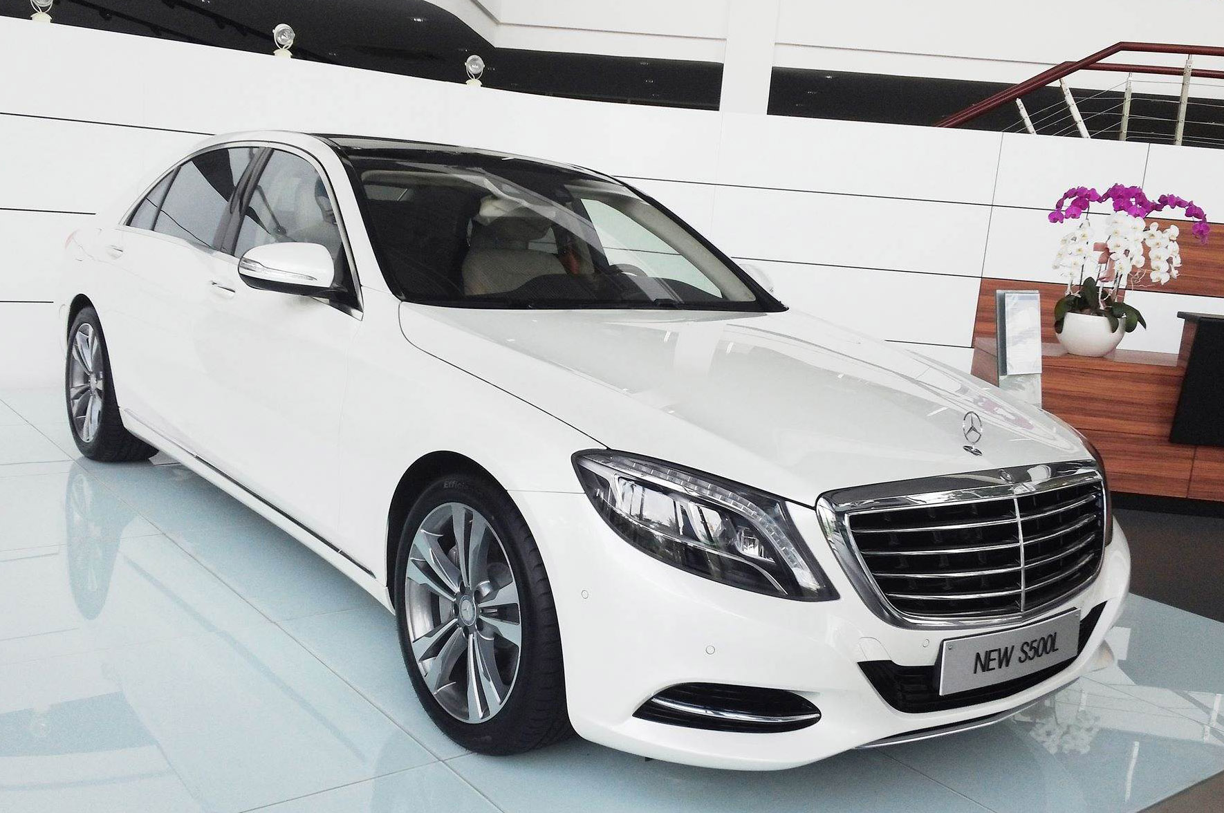 Мерседес л. Mercedes s500l. Мерседес s500 новый. Мерседес s500l 2019. Мерседес 500 новый.