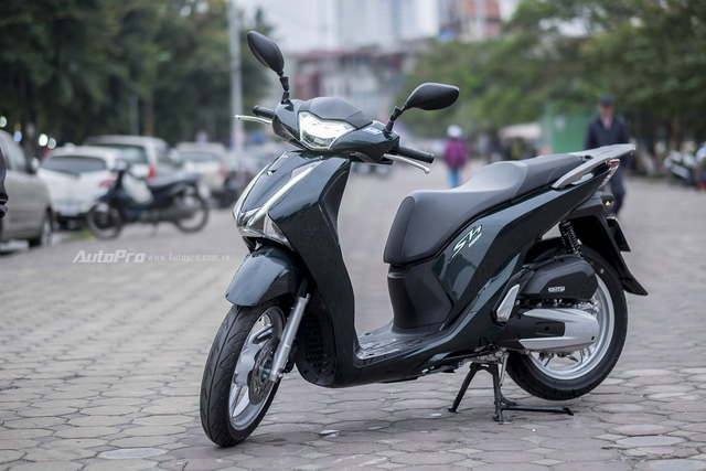 5 mẫu xe máy gây sóng gió thị trường Việt trong năm 2016 - Ảnh 2.