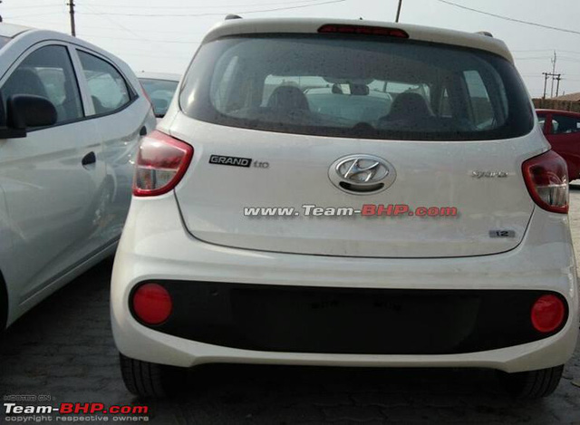 Bắt gặp Hyundai Grand i10 2017 sẽ về Việt Nam trên đường phố - Ảnh 4.