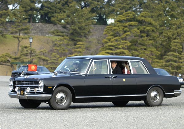 Khám phá xe dành riêng cho Hoàng gia Nhật Bản Toyota Century Royal - Ảnh 3.