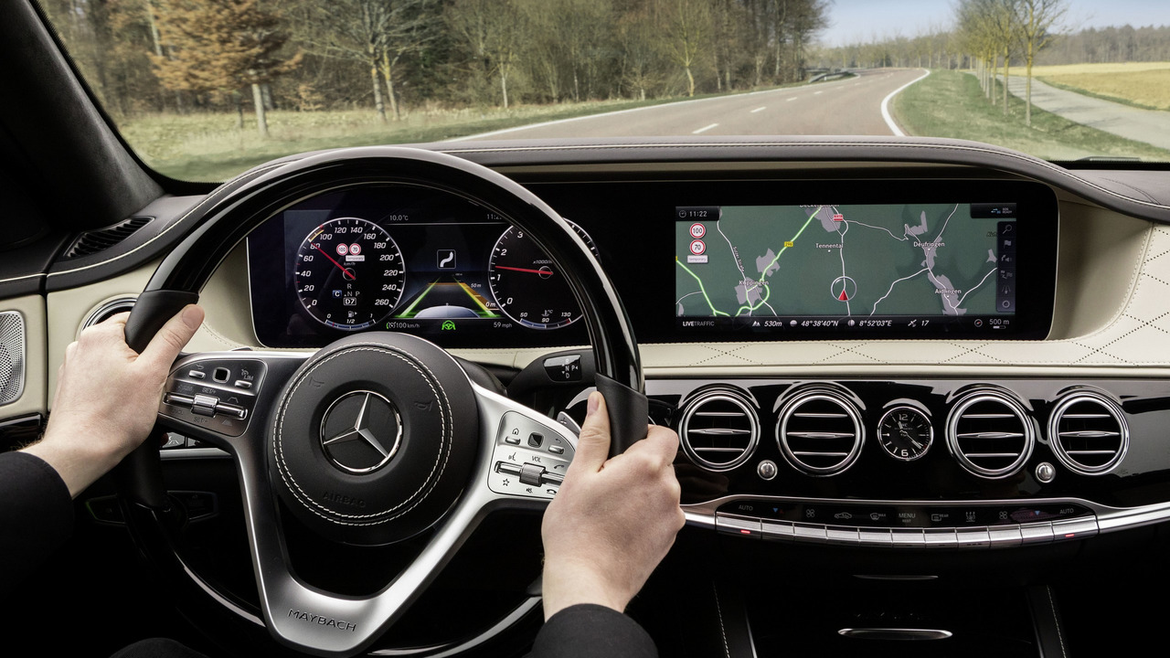 Chernihiv, Ukraine - November 22, 2018: Interior of the car Mercedes-Benz S- Class Stock Photo - Alamy