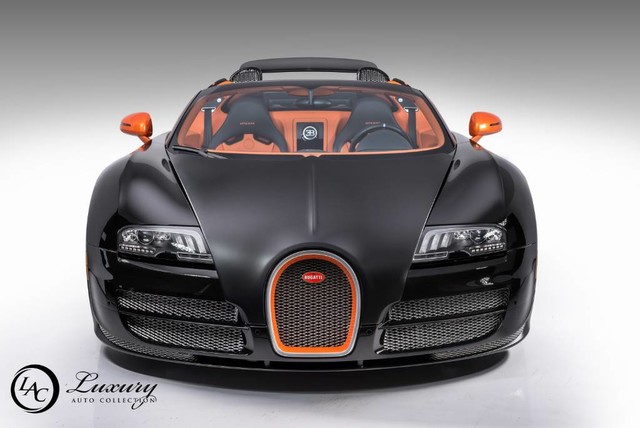Võ sỹ triệu phú Floyd Mayweather rao bán cặp đôi siêu xe Bugatti Veyron - Ảnh 12.