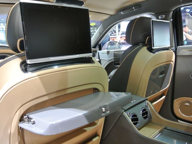 Xe siêu sang Bentley Mulsanne phiên bản vàng ra mắt nhà giàu Trung Quốc - Ảnh 6.