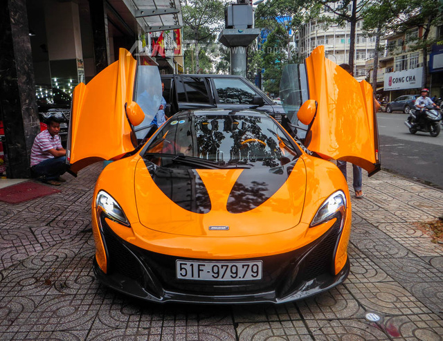 Đại gia Việt sẽ phải nộp lệ phí trước bạ cao nhất 2,64 tỷ Đồng khi mua siêu xe McLaren 650S Spider - Ảnh 1.