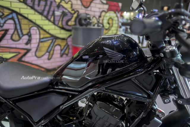 Honda Rebel 300 2017 được đồn có giá chính hãng 160 triệu Đồng tại Việt Nam - Ảnh 3. Honda Rebel 300 2017 được đồn có giá chính hãng 160 triệu Đồng tại Việt Nam - Ảnh 3.