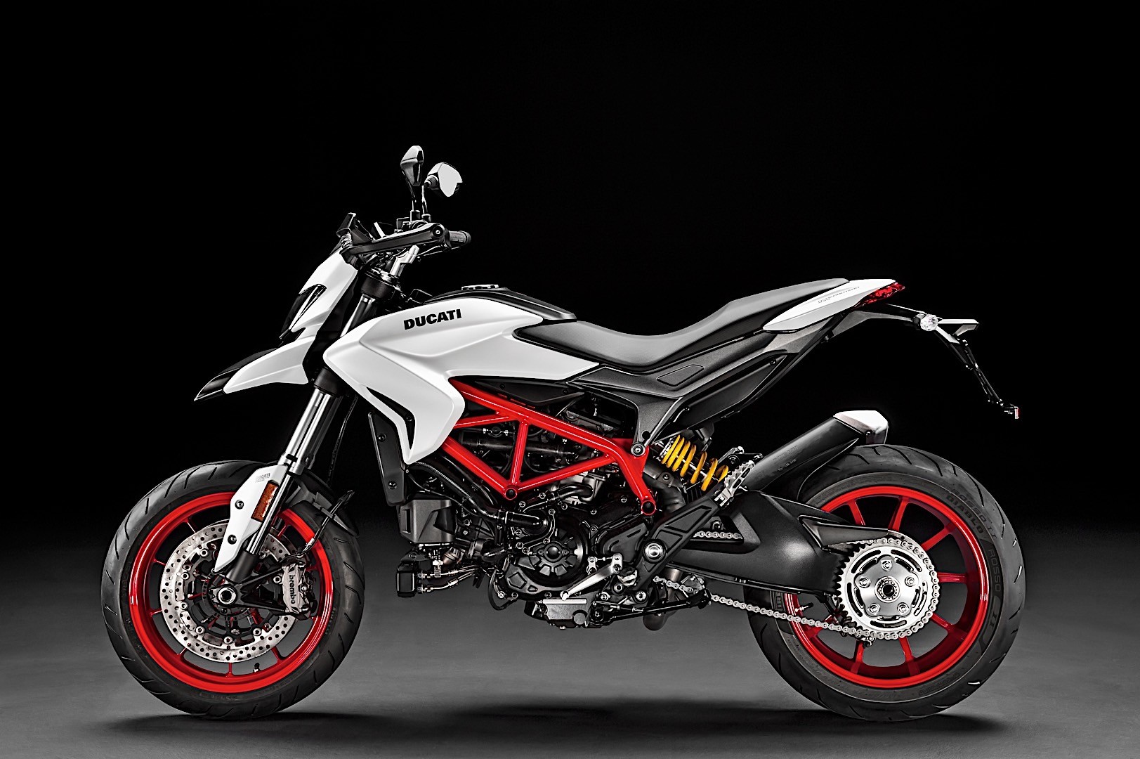Ducati Hypermotard 939 2018 có thêm màu sơn trắng nổi bật
