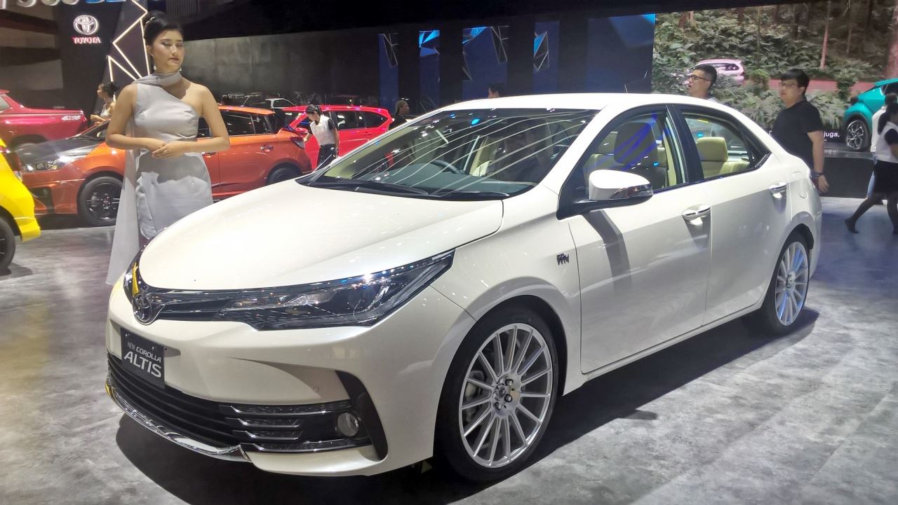 Toyota altis 2017 bản nâng cấp đáng giá