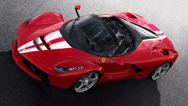 Siêu xe Ferrari LaFerrari Aperta cuối cùng xuất xưởng có giá choáng váng 227 tỷ Đồng - Ảnh 1.